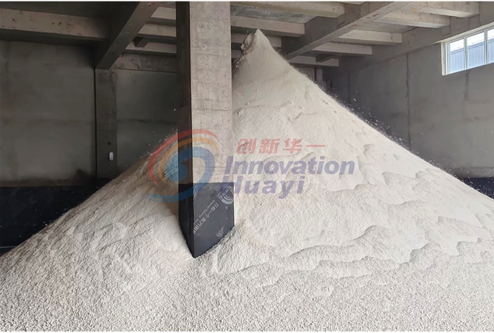 山東某石膏脫硫真空過濾機(jī)運(yùn)行現(xiàn)場