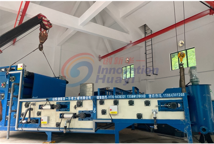 湖北市政污泥處理項(xiàng)目帶機(jī)安裝現(xiàn)場